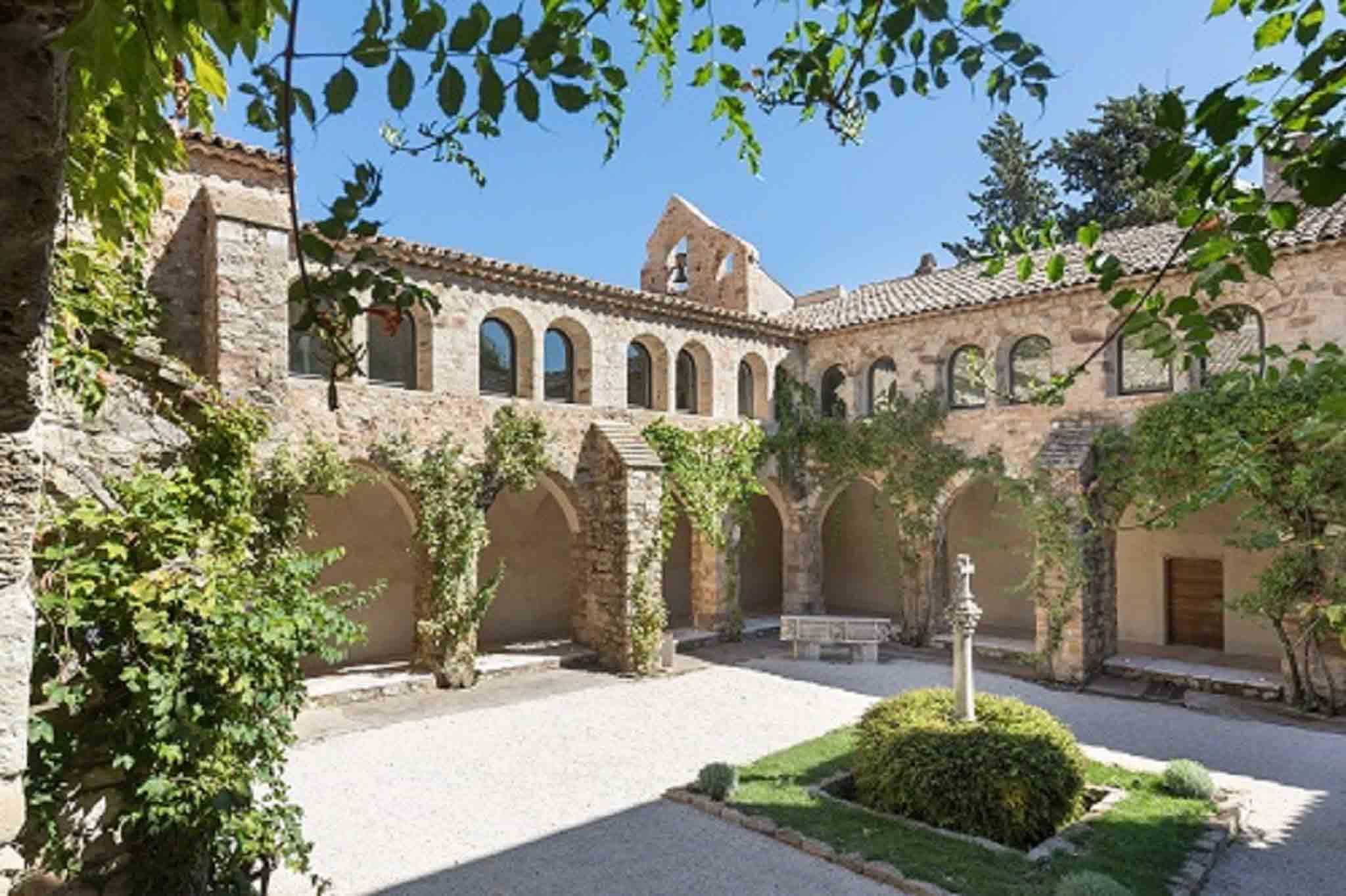 Chateau Sainte Roseline wedding venue in saint tropez