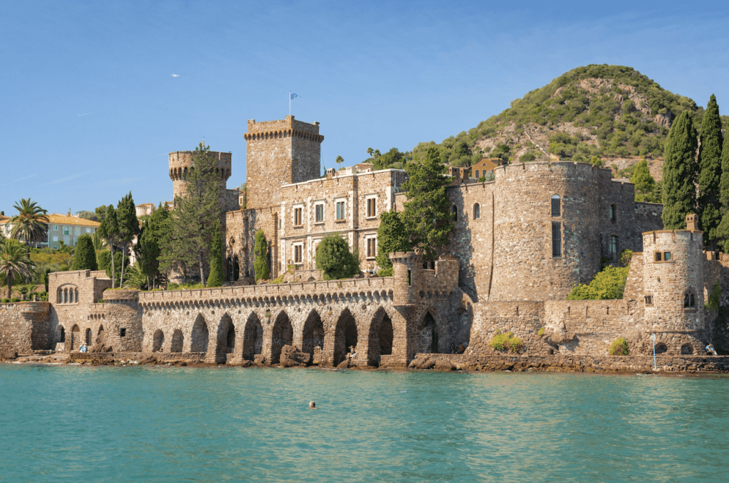 chateau de la napoule south of france wedding venue - french riviera 