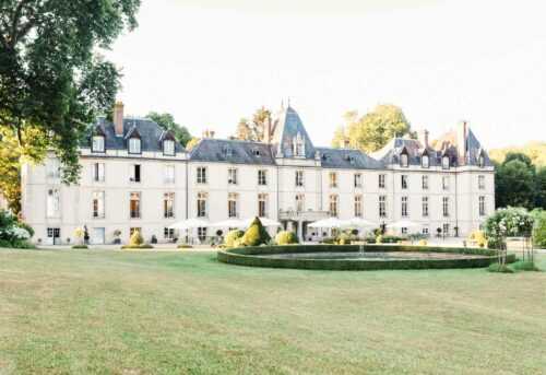 Chateau d'Aveny wedding venue in normandy 