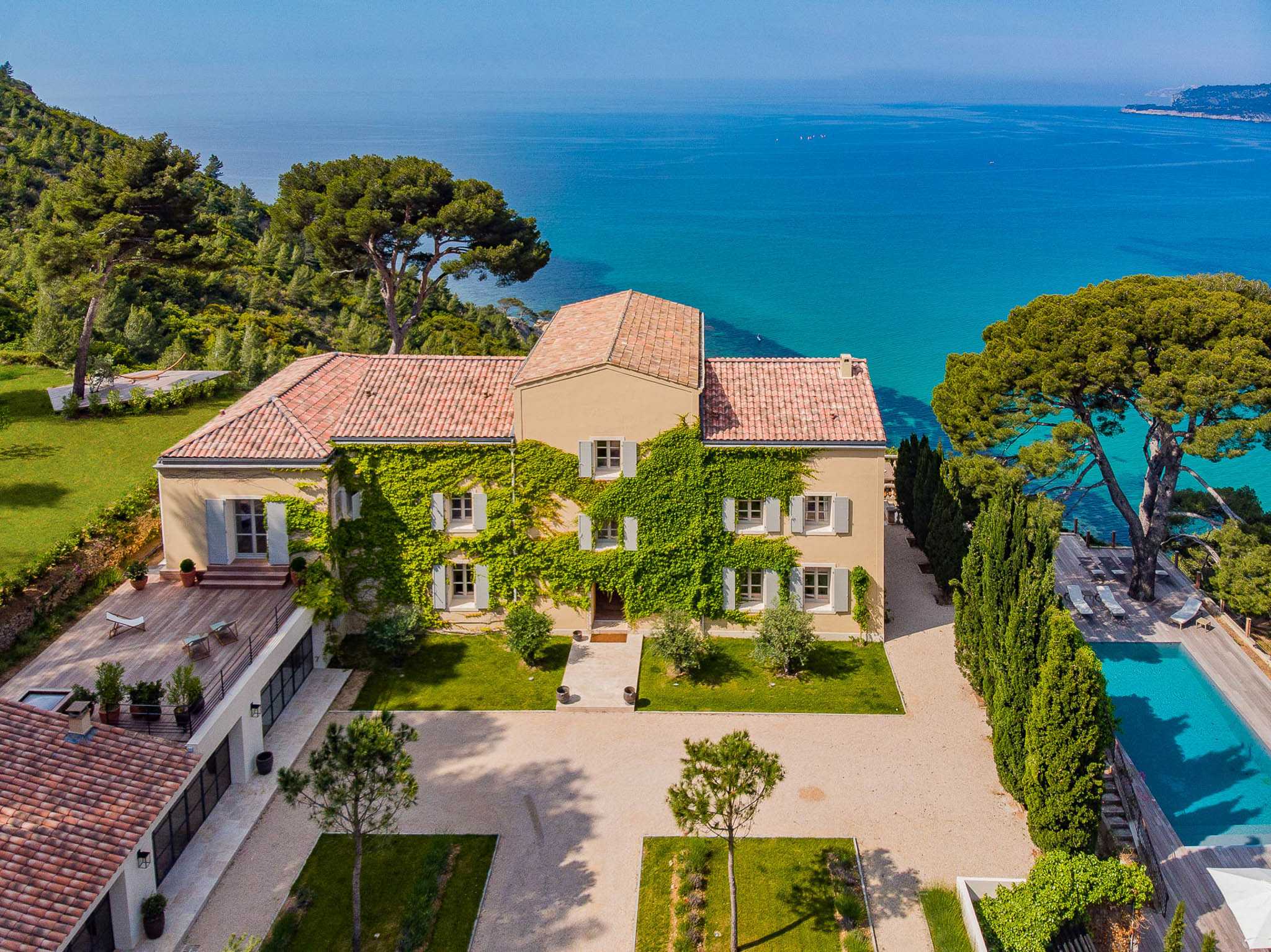 domaine de canaille french riviera cote dazur mediterranean coastal luxury history private