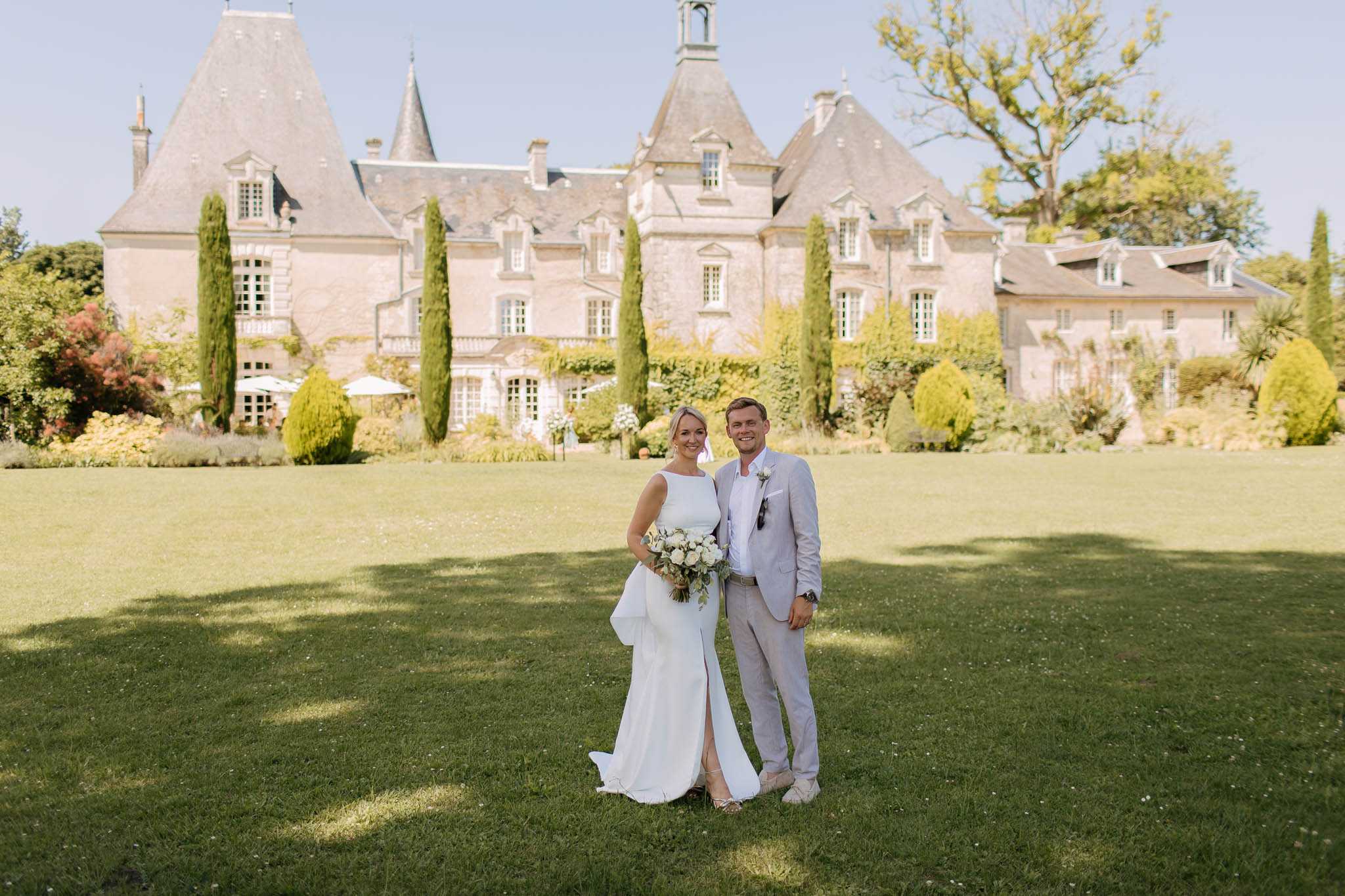 chateau mas de montet frances mary sales wedding photographer 053