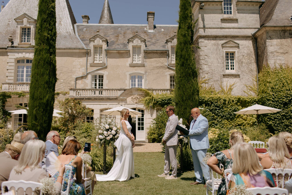 chateau mas de montet frances mary sales wedding photographer 077