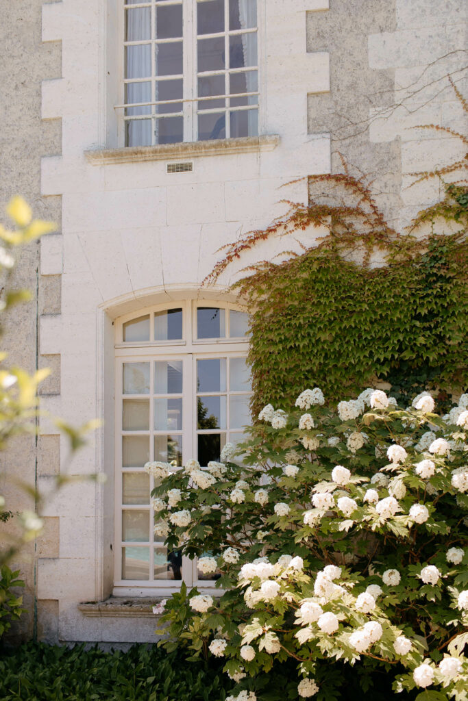 chateau mas de montet frances mary sales wedding photographer 096