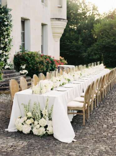 chateau le petit verdu x sarah lord photographer french wedding style 23