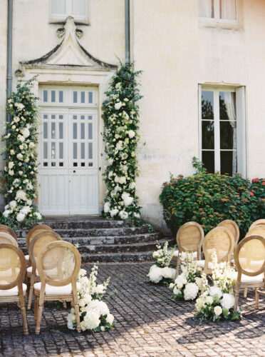 chateau le petit verdu x sarah lord photographer french wedding style 40