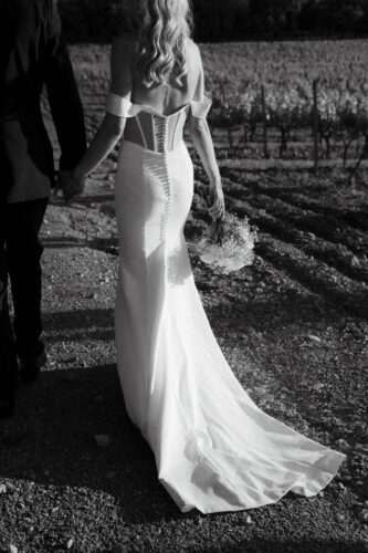 chateau les crostes lola gilbert photography french wedding style 07