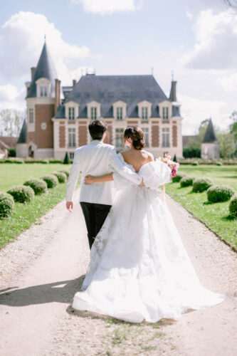 chateau de bonaventure lina raziq photographer french wedding style 42