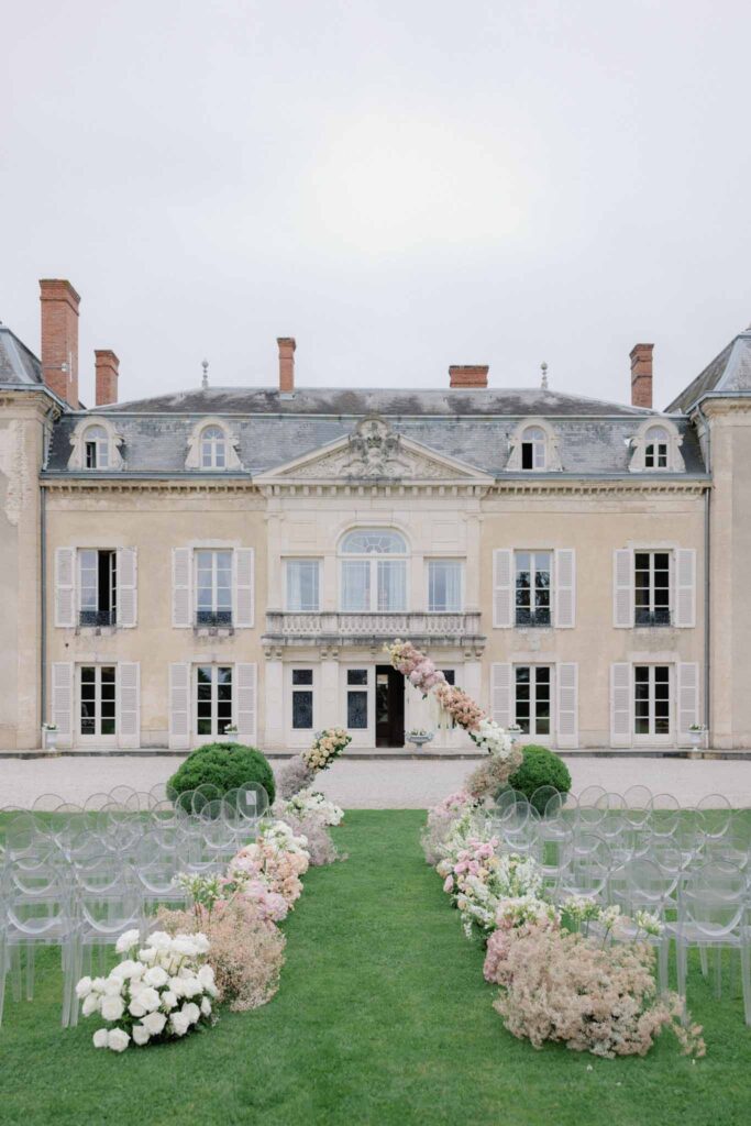 chateau de varennes pablo laguia photographer french wedding style 71