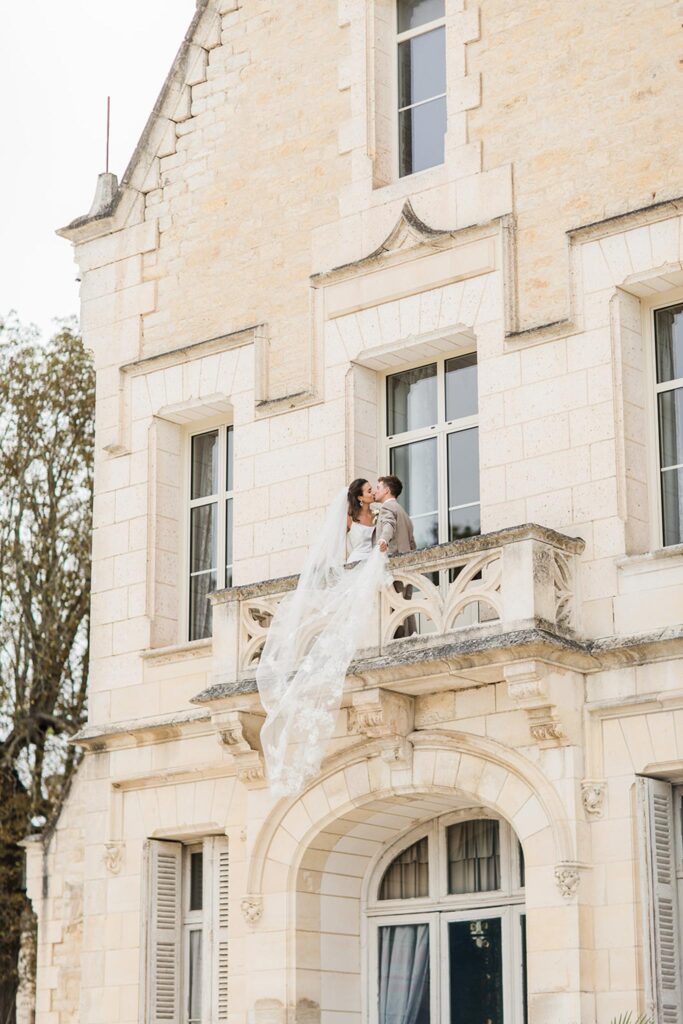 chateau de londigny wedding ceremony intimate 05