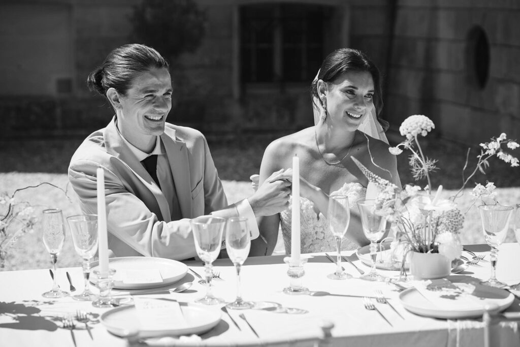 de la valouze a.bukowska bride groom laughing reception black white photo