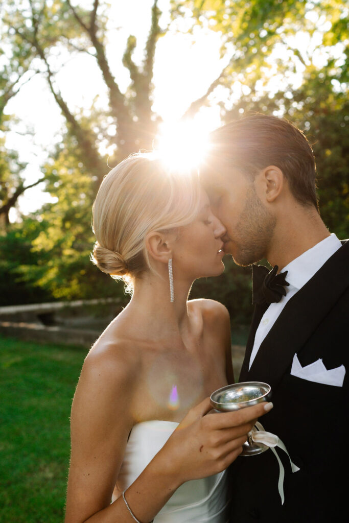 domaine de lamanon ivory romance roxane nicolas french wedding style bride groom kissing sunset garden