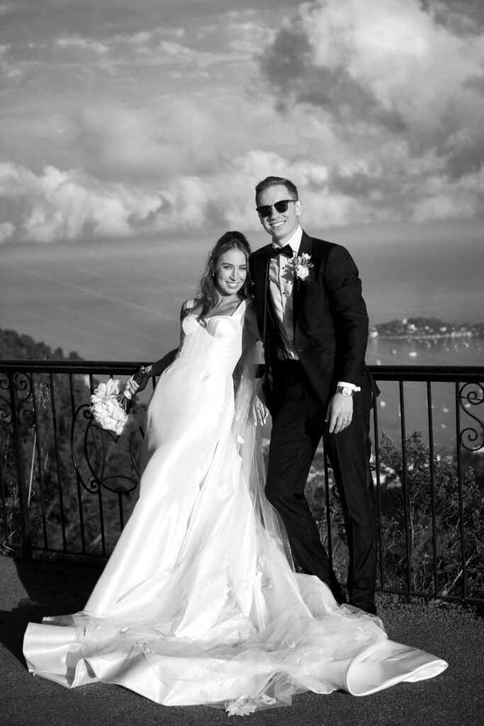 domaine du mont leuze vadim fasij french wedding style bride groom black white photo ocean view