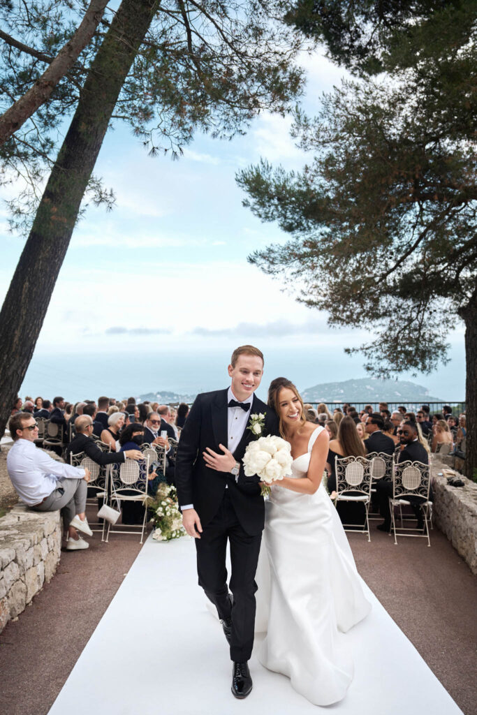 domaine du mont leuze vadim fasij french wedding style bride groom walking out ceremony