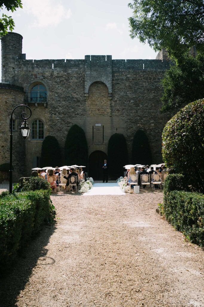 fontatech coveproduction long wide aisle to ceremony chateau background