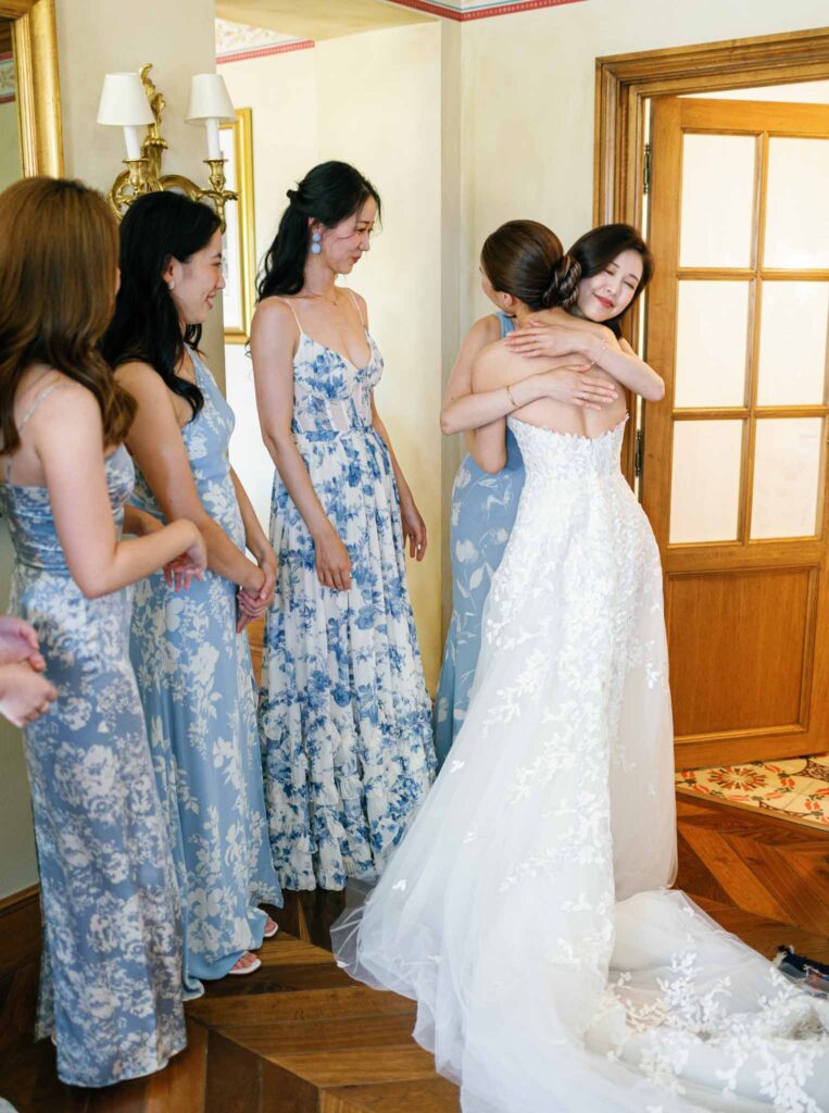 Bastide de Gorde Despinoy bride bridesmaid hugging first look