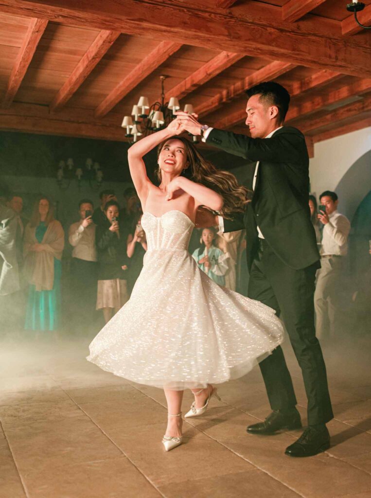 Bastide de Gorde Despinoy bride groom dancing after party