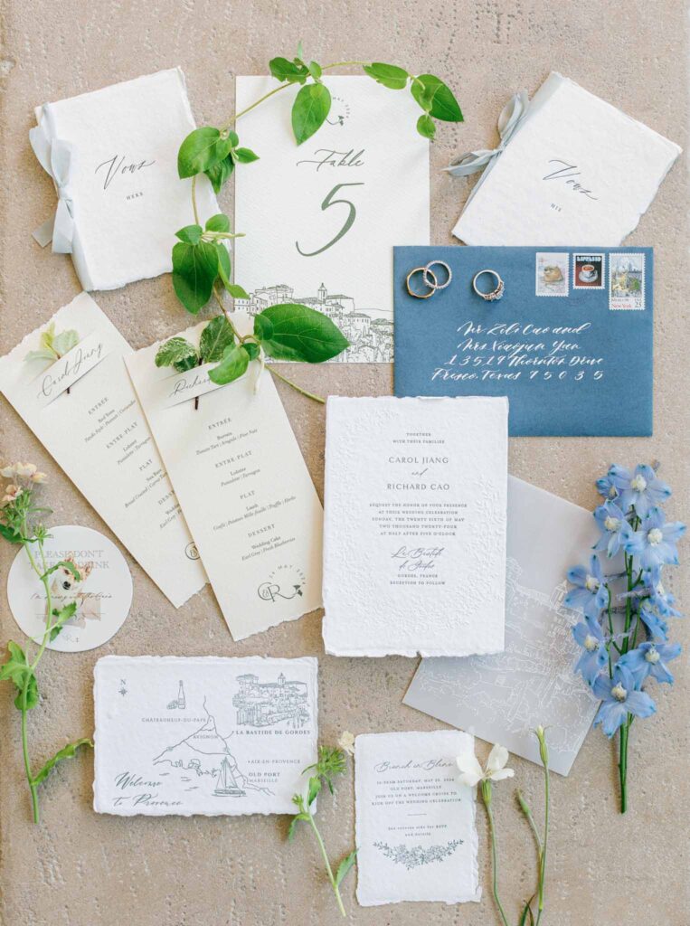 Bastide de Gorde Despinoy flatlay invitation blue decor green accent