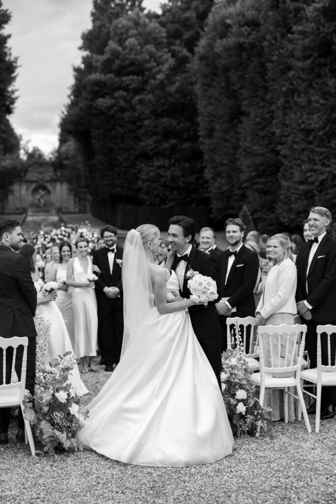 Villette Dream Paris Wedding bride groom guests background ceremony