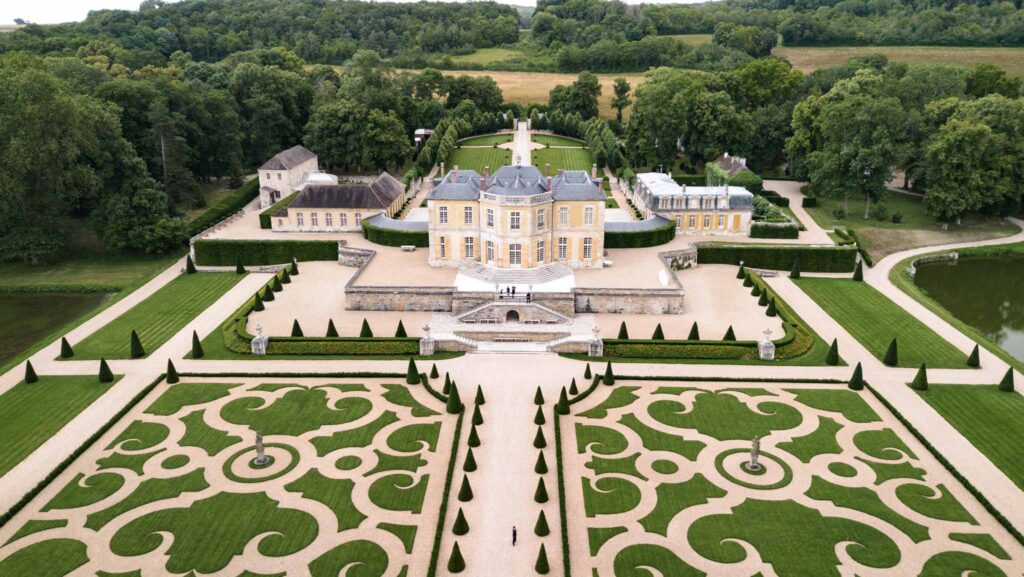 Villette Dream Paris Wedding wide shot landscape big manor middle