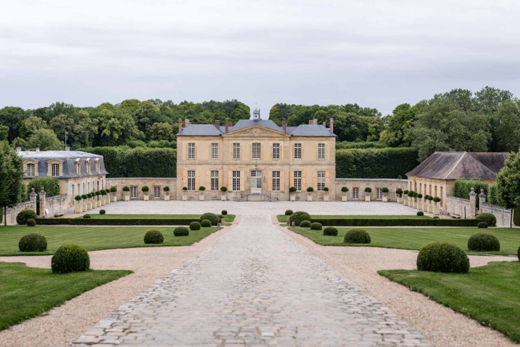 Villette Dream Paris Wedding wide shot old vintage manor