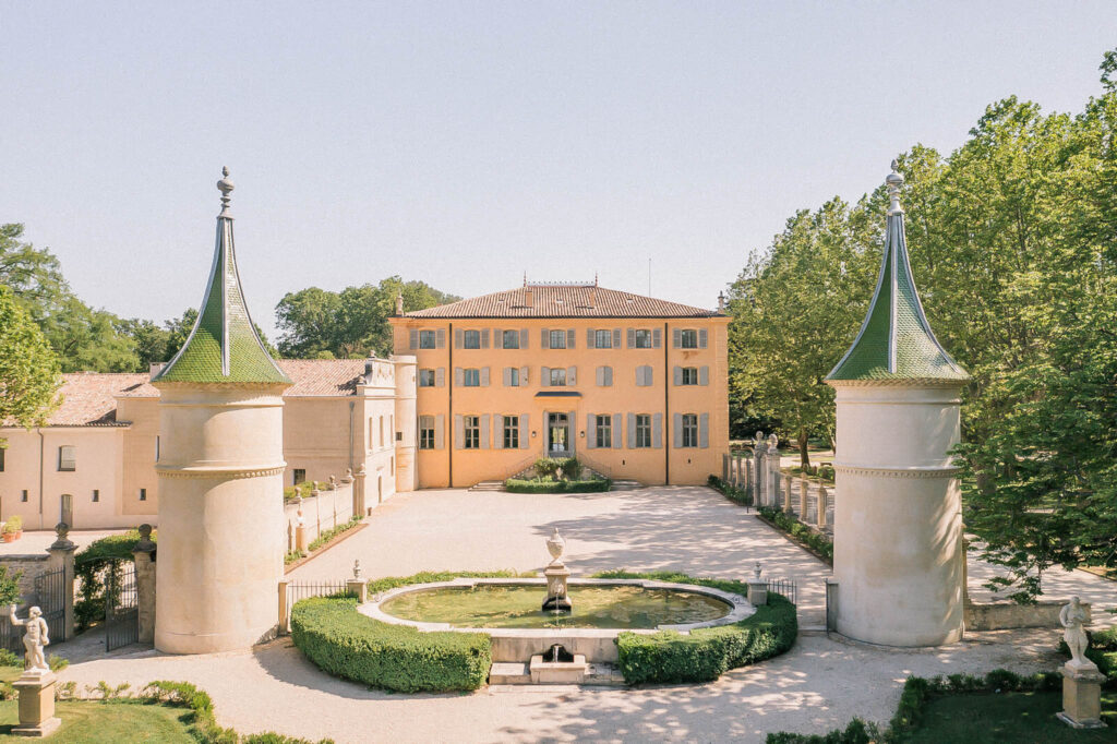 french chateau wedding venue fonscolombe