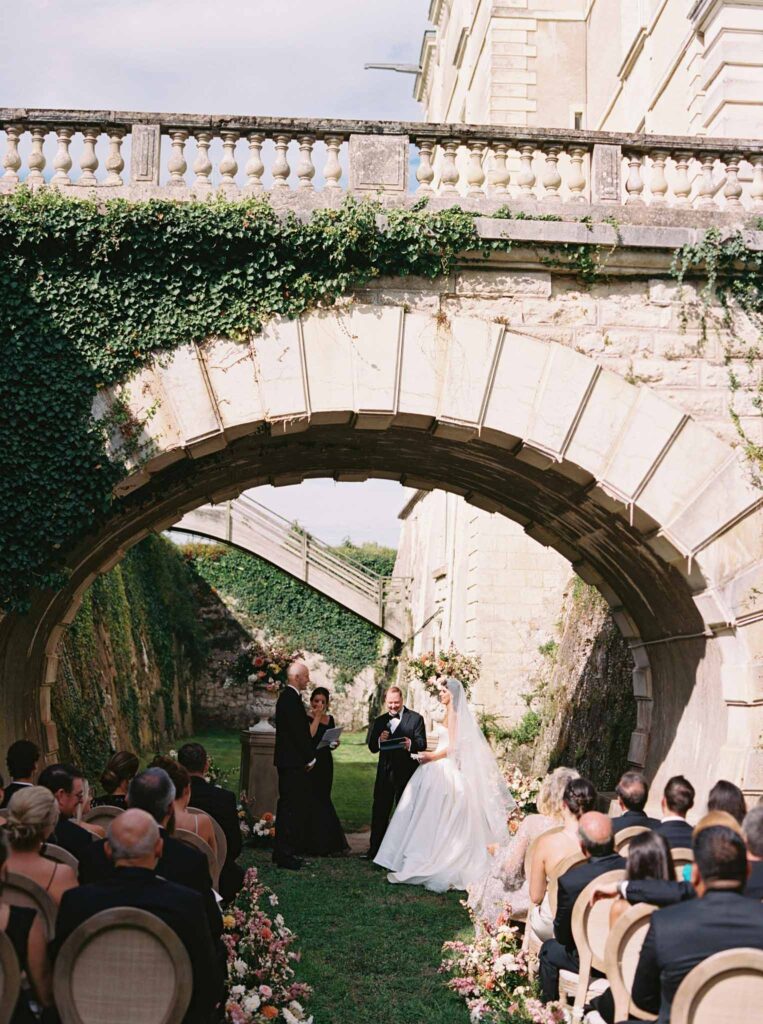 de Jalesne S.Lord bride groom under bridge ceremony area