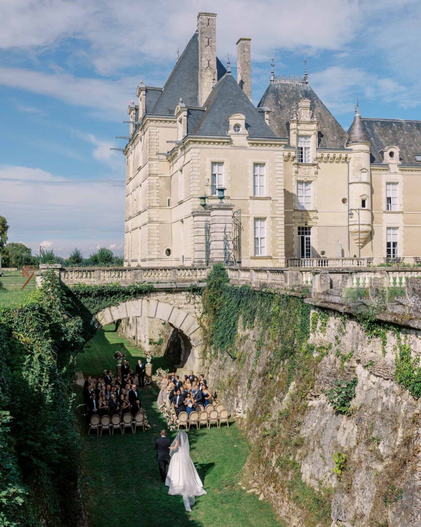 de Jalesne S.Lord wide shot bride walking chateau background