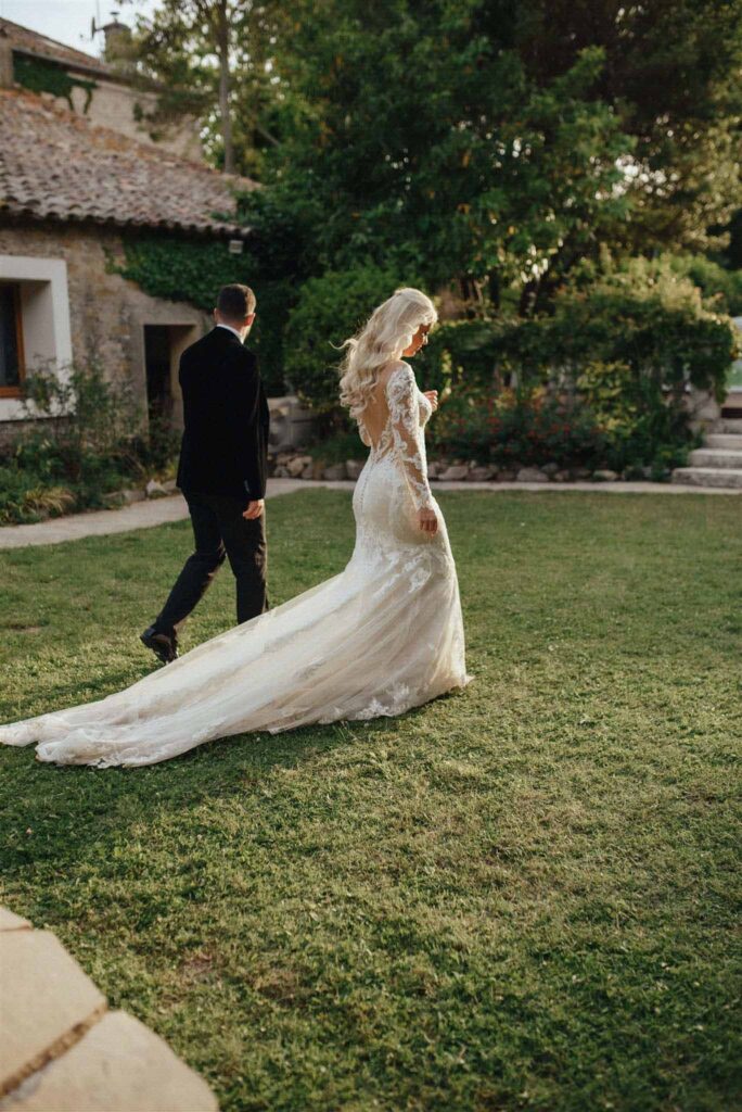 bride groom walking garden