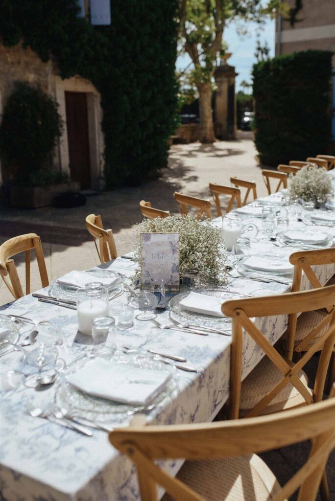 reception table wood chairs gypsophilia flower