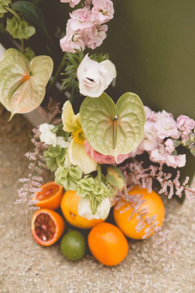 L Amour Fou 3 Maude C Photographe detail shot flowers oranges limes