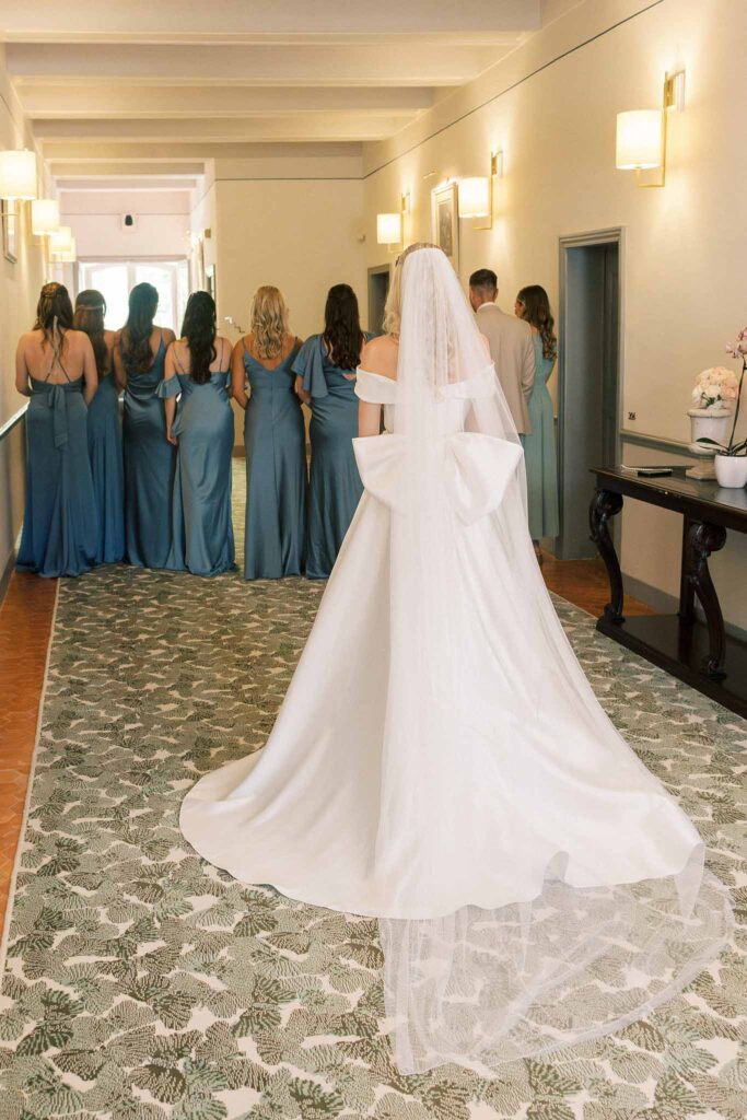 g.dominic m.marechal bride first look with bridesmaids