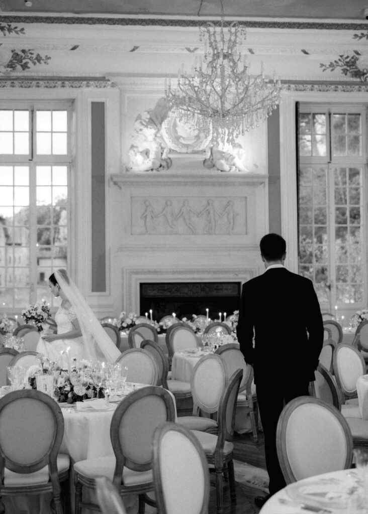 saint martin H.Clark groom checking reception area