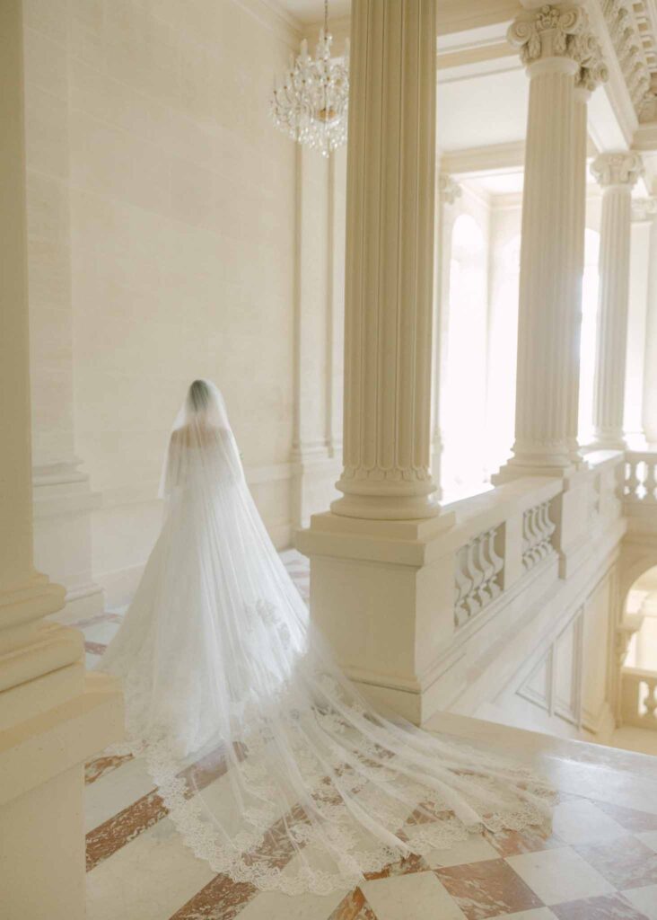 saint martin H.Clark white big ball gown long veil