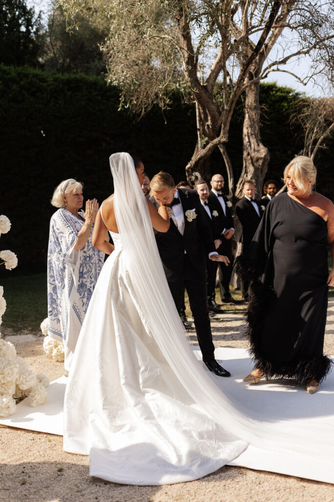 Bastide du Roy J.Jellet bride groom mother front ceremony