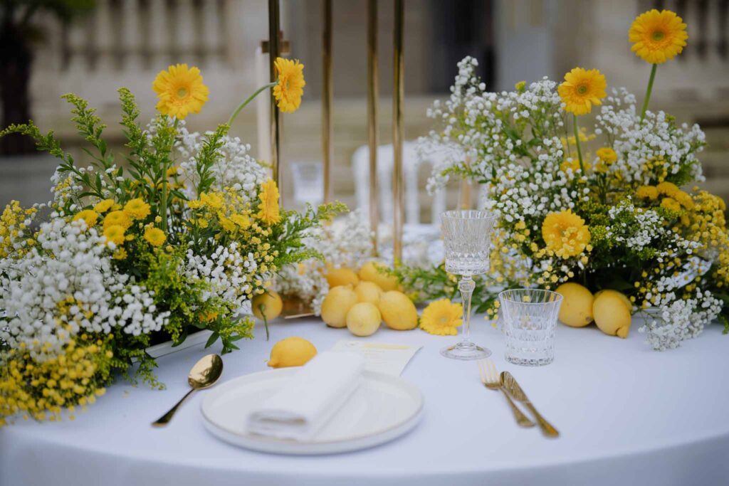 Prunay Theatre of Real Life n.reznik detail shot reception table lemons yellow flower decors crystal glass