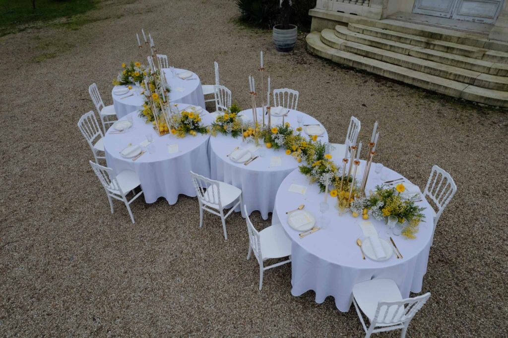 Prunay Theatre of Real Life n.reznik detail shot round table reception yellow flower centerpiece