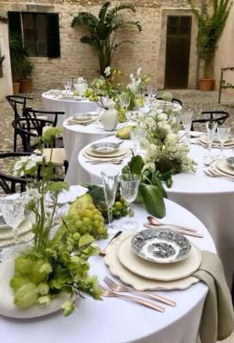 unique wedding ideas serpentine wedding table