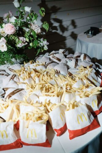 unique wedding odeas midnight snack