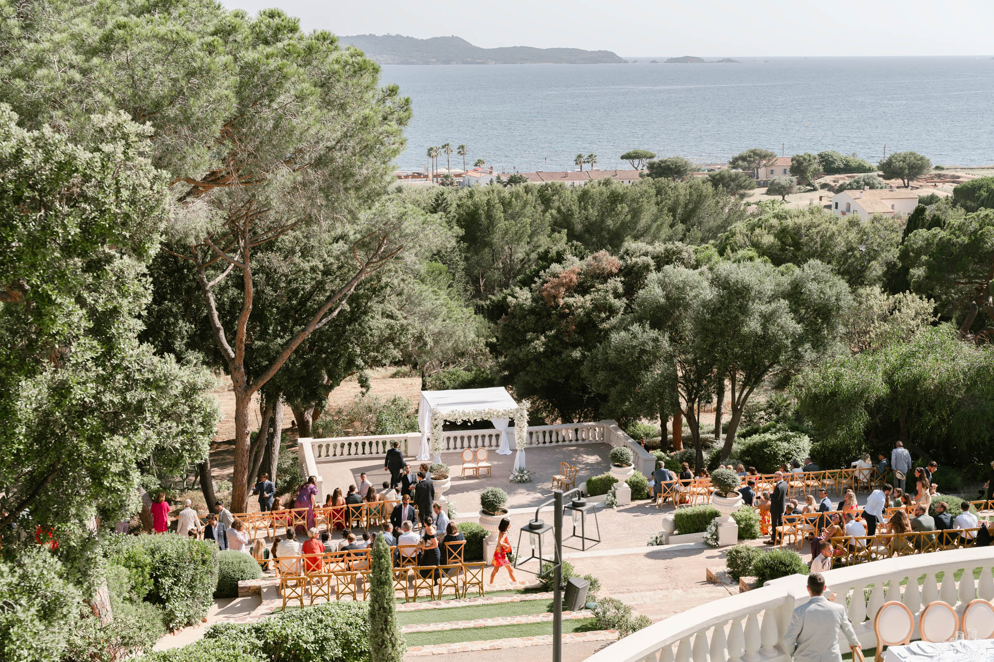 Stunning Backdrops for Your Wedding in France